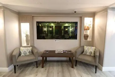 Photo 2 - Quality Inn Miami Airport - Doral