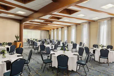 Photo 5 - Delta Hotels by Marriott Helena Colonial