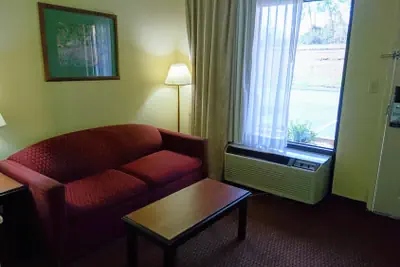 Photo 3 - Travelodge by Wyndham Knoxville East