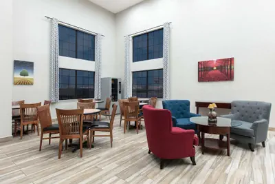 Photo 3 - Days Inn by Wyndham Waco Near Downtown/University