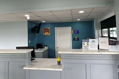 Photo 3 - Days Inn by Wyndham Lake Charles
