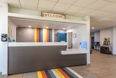 Photo 2 - Motel 6 Spring Hill, FL - Weeki Wachee