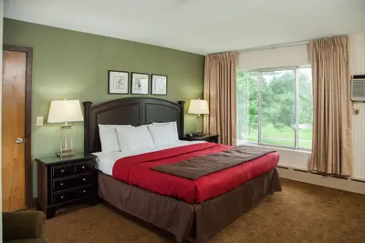 Photo 2 - Evergreen Resort