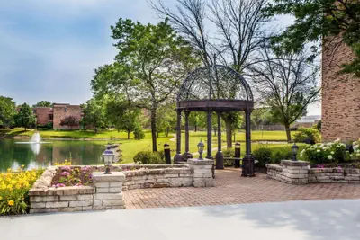 Photo 2 - Wyndham Garden Schaumburg Chicago Northwest