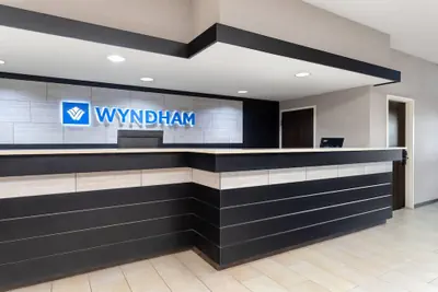 Photo 3 - Wyndham Minneapolis South/Burnsville