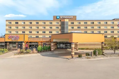 Photo 2 - Wyndham Minneapolis South/Burnsville