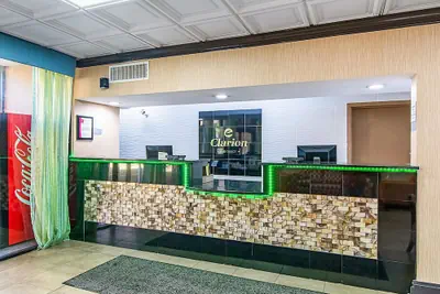 Photo 3 - Clarion Inn Columbia Airport