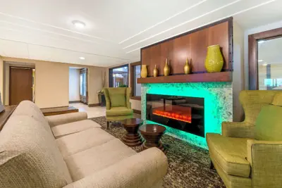 Photo 3 - Best Western Plus New Ulm