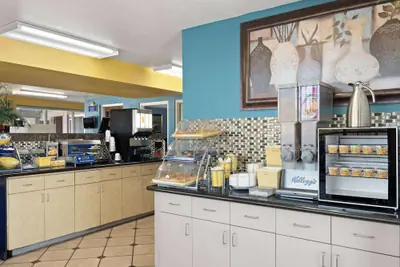 Photo 2 - Days Inn by Wyndham Conway