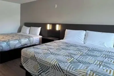 Photo 5 - Motel 6 Lake Elsinore, CA
