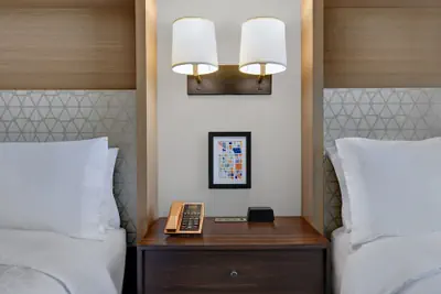 Photo 5 - Holiday Inn Philadelphia-Cherry Hill by IHG