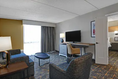 Photo 3 - Holiday Inn Philadelphia-Cherry Hill by IHG