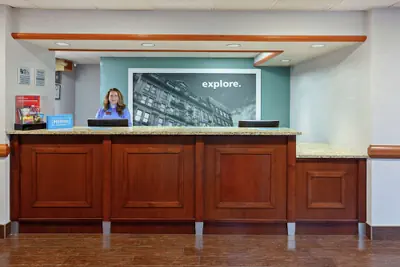 Photo 4 - Hampton Inn Los Angeles/Arcadia/Pasadena