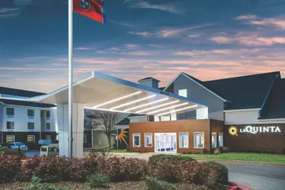 Photo 2 - La Quinta Inn & Suites by Wyndham Chattanooga-Hamilton Place