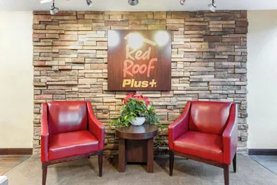 Photo 3 - Red Roof Inn PLUS+ Mt Pleasant - Patriots Point
