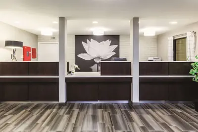 Photo 3 - La Quinta Inn by Wyndham Tucson East