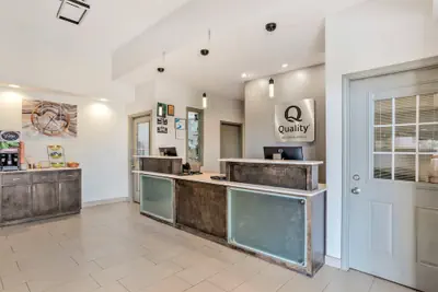 Photo 4 - Quality Inn Panama City North