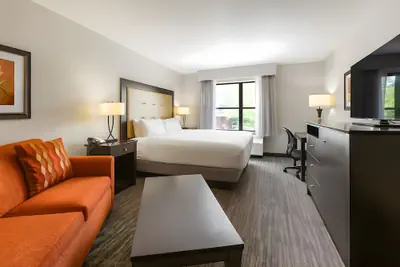 Photo 5 - Branson Hillside Hotel