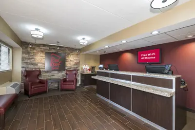 Photo 3 - Red Roof Inn Toledo - Maumee