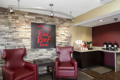 Photo 4 - Red Roof Inn Toledo - Maumee