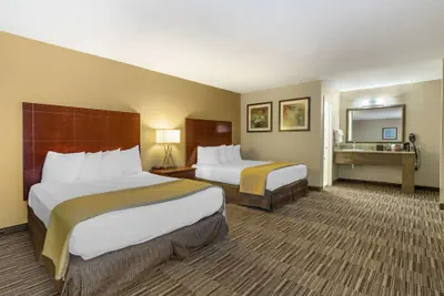Photo 5 - Best Western Sunday House Inn