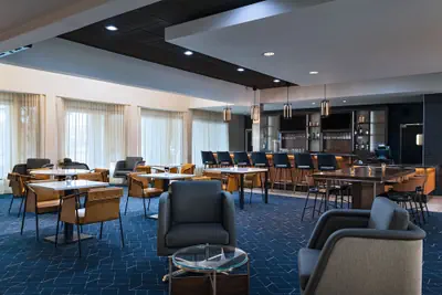 Photo 2 - Courtyard by Marriott San Antonio Airport