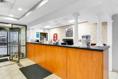 Photo 3 - Quality Inn Salisbury North