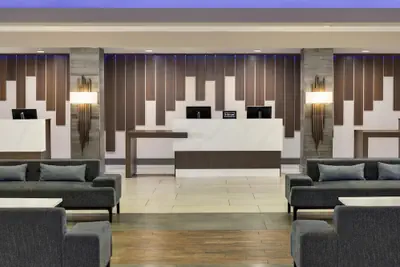 Photo 4 - Doubletree by Hilton Bloomington - Minneapolis South