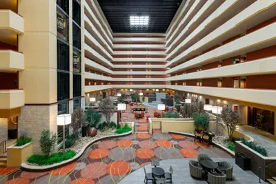 Photo 4 - University Plaza Hotel and Convention Center Springfield