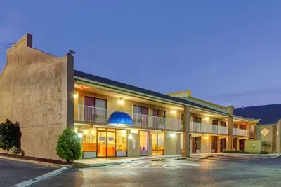 Photo 2 - Rodeway Inn Norcross