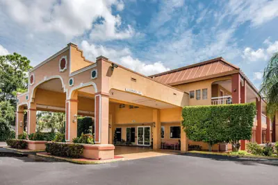 Photo 2 - Quality Inn Sarasota North Near Lido Key Beach