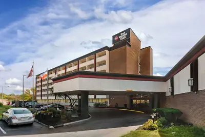 Photo 2 - Best Western Plus Kansas City Sports Complex Hotel