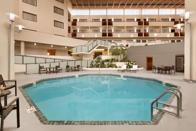 Photo 2 - DoubleTree by Hilton Minneapolis - Park Place