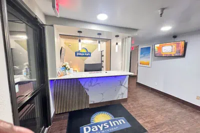 Photo 5 - Days Inn by Wyndham Salina I-70