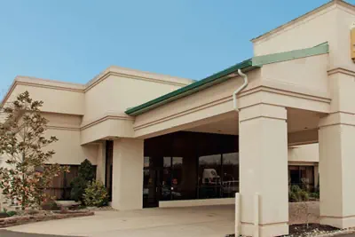Photo 2 - Ramada by Wyndham Fairfield NJ