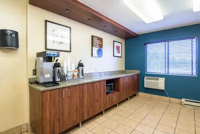 Photo 2 - Motel 6 Saint Paul, MN - I-94