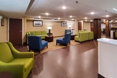 Photo 3 - Comfort Inn Oxon Hill - National Harbor