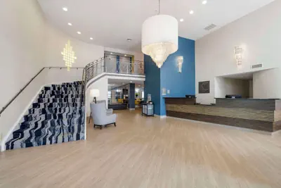 Photo 3 - Comfort Inn Edinburgh - Columbus