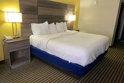 Photo 5 - Baymont by Wyndham Oklahoma City Airport
