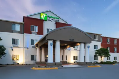 Photo 2 - Holiday Inn Express Hotel & Suites Burlington by IHG