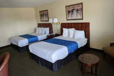 Photo 5 - Travelodge by Wyndham Clovis