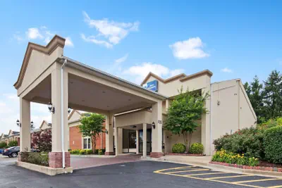 Photo 2 - Best Western Historic Frederick