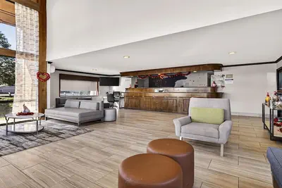 Photo 5 - Best Western Amador Inn