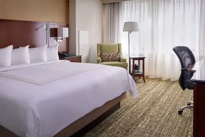 Photo 5 - Cleveland Marriott Downtown at Key Tower