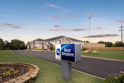 Photo 2 - Best Western Airport Inn
