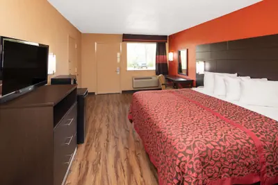 Photo 5 - Days Inn by Wyndham Tupelo
