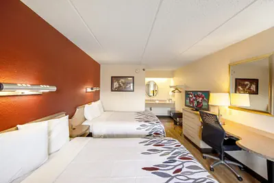 Photo 2 - Red Roof Inn Elkhart