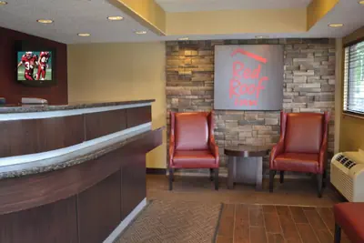 Photo 3 - Red Roof Inn Elkhart