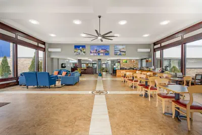 Photo 5 - Quality Inn & Suites Chattanooga-East Ridge
