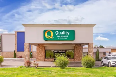 Photo 2 - Quality Inn & Suites Chattanooga-East Ridge